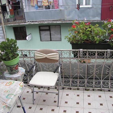Apartment On Melashvili 24 Batoumi Extérieur photo