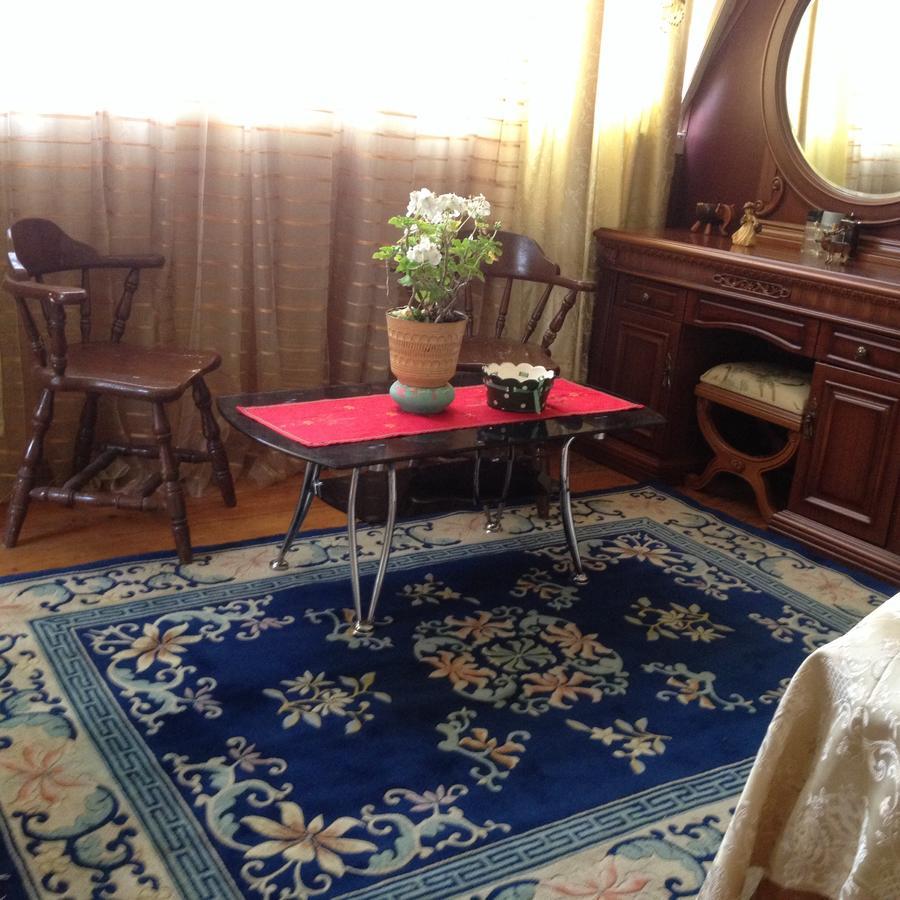 Apartment On Melashvili 24 Batoumi Extérieur photo