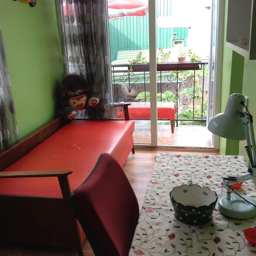 Apartment On Melashvili 24 Batoumi Extérieur photo